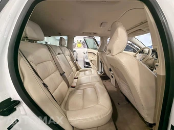 2012 Volvo XC70 - miniatura 14