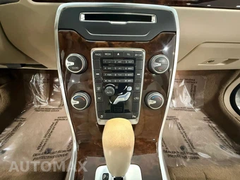 2012 Volvo XC70 - miniatura 22