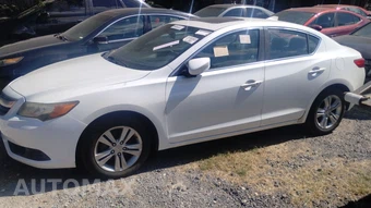 2013 Acura ILX - miniatura 9