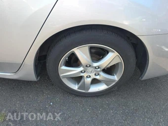 2013 Acura TSX Sedan w/Technology Pkg – miniatura 10