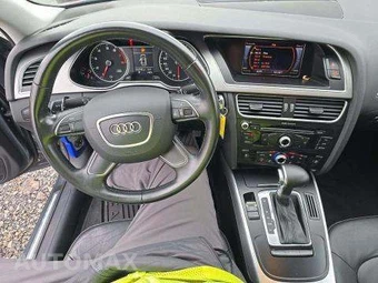 2013 Audi A4 2.0T Premium Sedan – miniatura 10