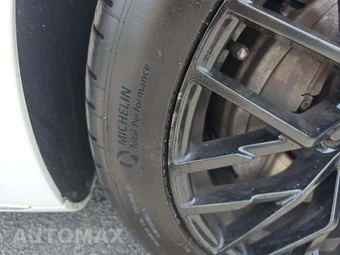 2013 Audi A8 4.0T – miniatura 22