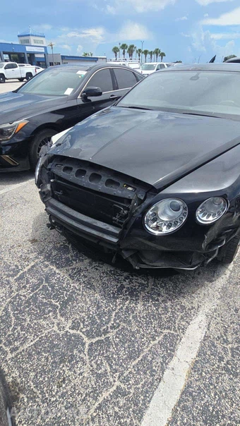 2013 Bentley Continental GT V8 - miniatura 32
