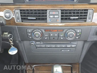 2013 BMW 3 Series Convertible 328i - miniatura 16