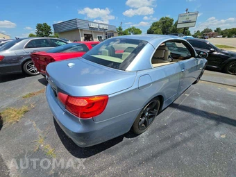 2013 BMW 3 Series Convertible 335i - miniatura 3