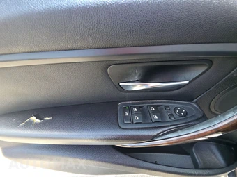 2013 BMW 3 Series Sedan 328i - miniatura 9