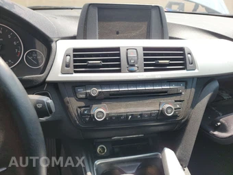 2013 BMW 3 Series Sedan 328i – miniatura 11