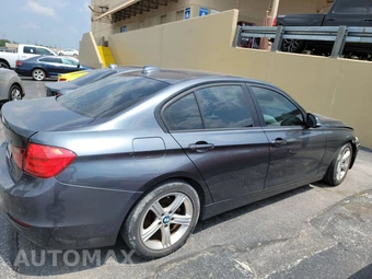 2013 BMW 3 Series Sedan 328i – miniatura 4