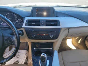 2013 BMW 3 Series Sedan 328i – miniatura 11