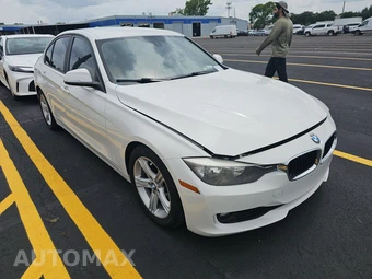 2013 BMW 3 Series Sedan 328i - miniatura 3