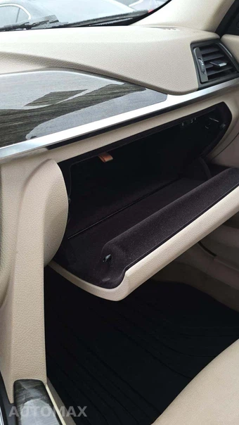2013 BMW 3 Series Sedan 328i xDrive MODERN LINE - miniatura 24