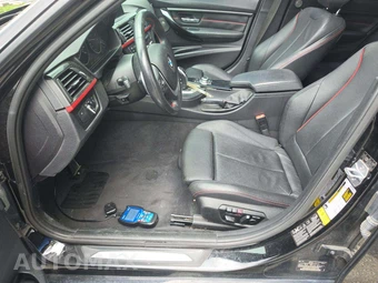 2013 BMW 3 Series Sedan 328i xDrive SPORT LINE - miniatura 3