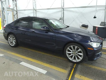 2013 BMW 3 Series Sedan 328i xDrive - miniatura 3