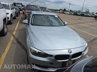 2013 BMW 3 Series Sedan 328i xDrive - miniatura 2