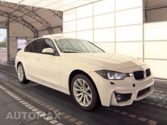 2013 BMW 3 Series Sedan 328i xDrive - miniatura 3