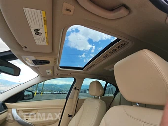 2013 BMW 3 Series Sedan 328i xDrive - miniatura 18