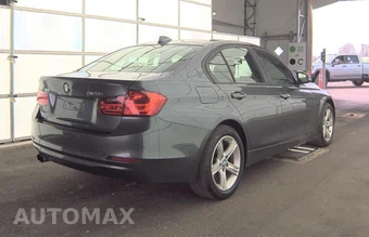 2013 BMW 3 Series Sedan 328i xDrive - miniatura 2
