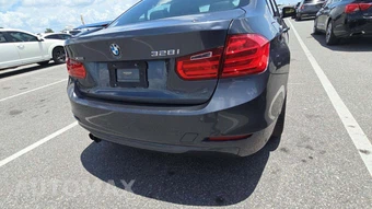 2013 BMW 3 Series Sedan 328i xDrive - miniatura 19