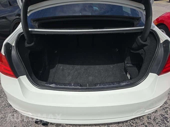 2013 BMW 3 Series Sedan 328i xDrive - miniatura 14