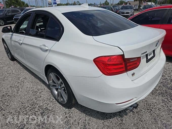 2013 BMW 3 Series Sedan 328i xDrive - miniatura 2