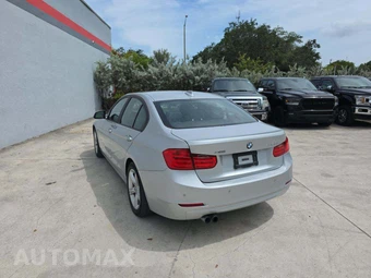 2013 BMW 3 Series Sedan 328i xDrive - miniatura 2