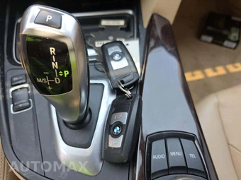2013 BMW 3 Series Sedan 328i xDrive - miniatura 8
