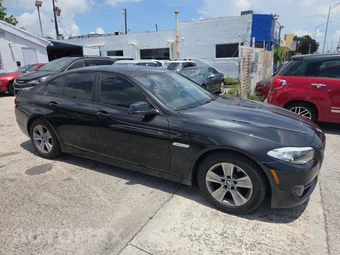 2013 BMW 5 Series 528i - miniatura 5