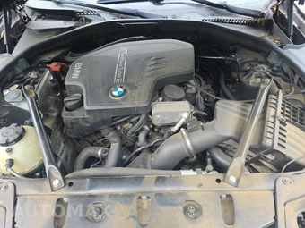 2013 BMW 5 Series Sedan 528i – miniatura 15