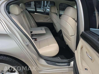 2013 BMW 5 Series Sedan 528i - miniatura 16