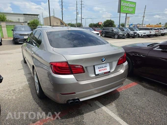 2013 BMW 5 Series Sedan 528i - miniatura 2