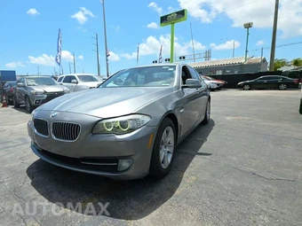 2013 BMW 5 Series Sedan 528i