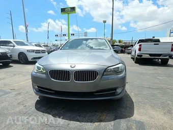 2013 BMW 5 Series Sedan 528i – miniatura 2