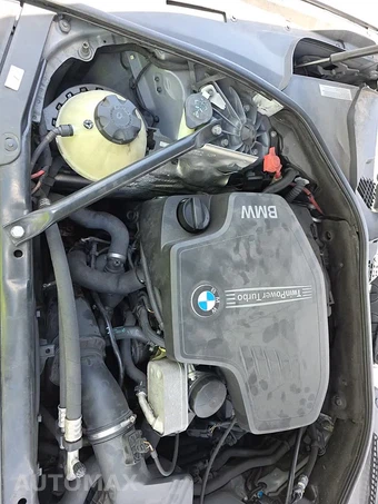 2013 BMW 5 Series Sedan 528i – miniatura 26