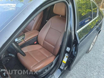 2013 BMW 5 Series Sedan 528i xDrive – miniatura 3
