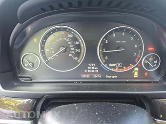 2013 BMW 5 Series Sedan 528i xDrive – miniatura 6