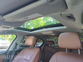 2013 BMW 5 Series Sedan 528i xDrive – miniatura 8