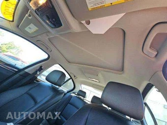 2013 BMW 5 Series Sedan 528i xDrive - miniatura 11