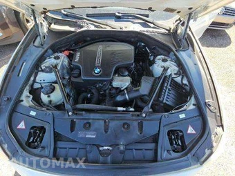 2013 BMW 5 Series Sedan 528i xDrive - miniatura 38