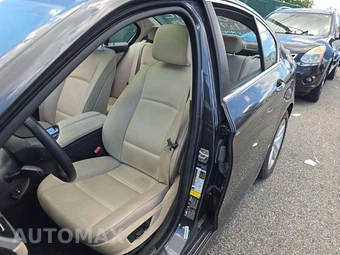 2013 BMW 5 Series Sedan 528i xDrive - miniatura 6