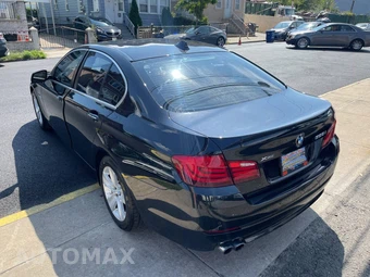 2013 BMW 5 Series Sedan 528i xDrive - miniatura 14