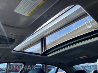 2013 BMW 5 Series Sedan 528i xDrive - miniatura 31