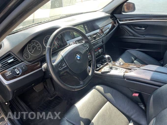 2013 BMW 5 Series Sedan 528i xDrive - miniatura 34