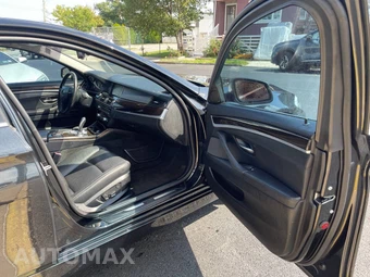 2013 BMW 5 Series Sedan 528i xDrive - miniatura 41