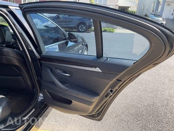 2013 BMW 5 Series Sedan 528i xDrive - miniatura 44