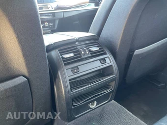 2013 BMW 5 Series Sedan 528i xDrive - miniatura 49