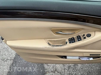 2013 BMW 5 Series Sedan 535i - miniatura 10