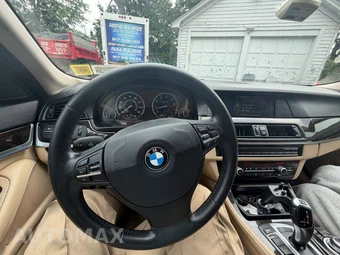 2013 BMW 5 Series Sedan 535i - miniatura 17