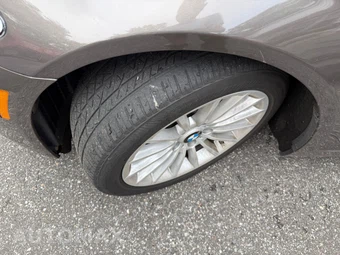 2013 BMW 5 Series Sedan 535i - miniatura 23