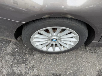 2013 BMW 5 Series Sedan 535i - miniatura 27