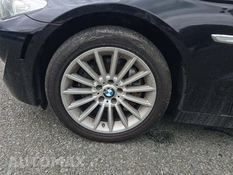2013 BMW 5 Series Sedan 535i xDrive – miniatura 27